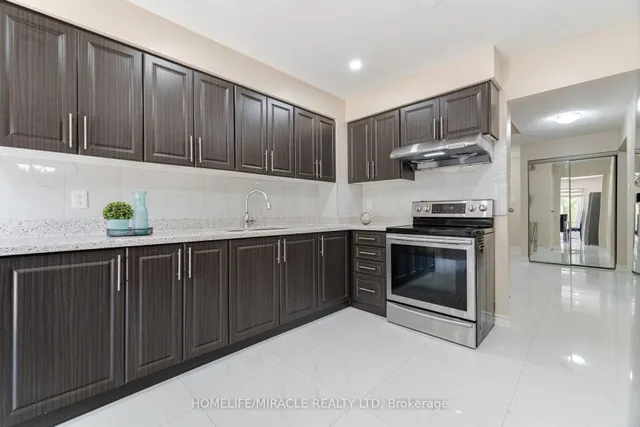 Additional image 11 of 27 Jay St