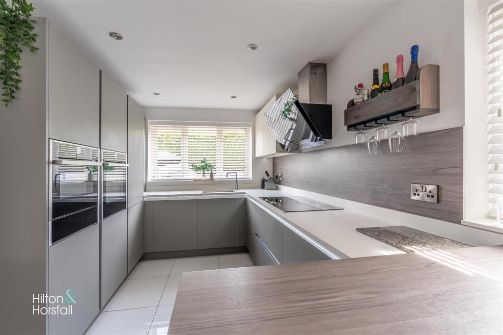 Additional image 35 of Cumbrian Way, Burnley