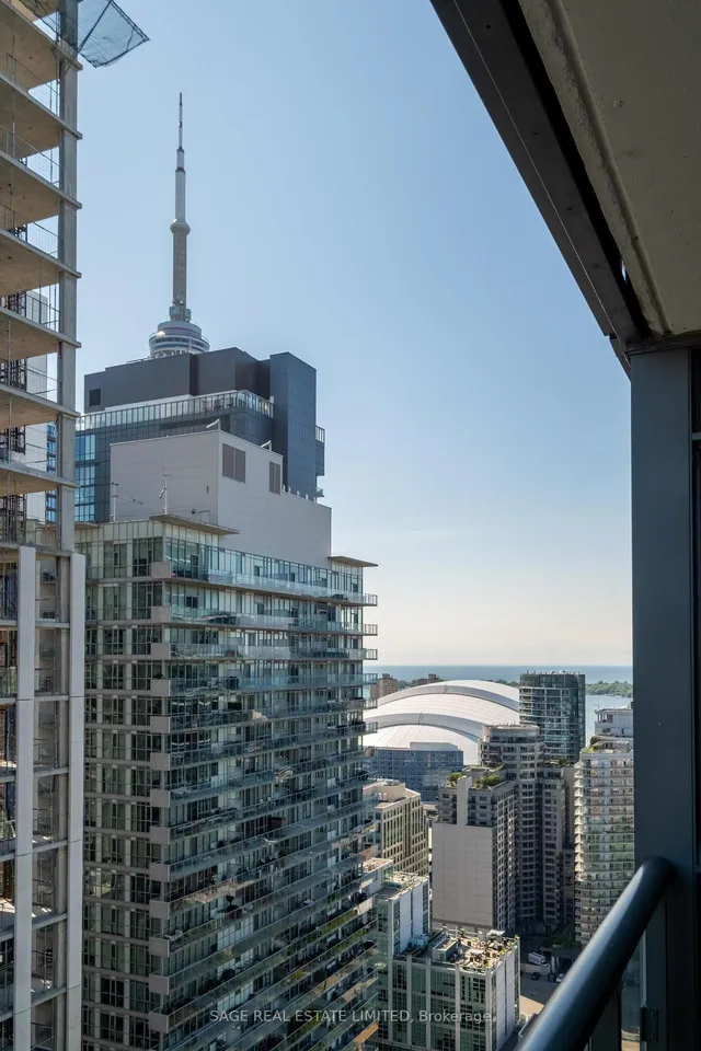 Additional image 26 of 8 Charlotte St Unit 3104