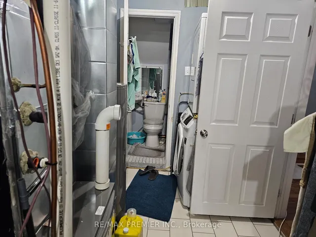 Additional image 5 of 2901 Jane St Unit Unit 78