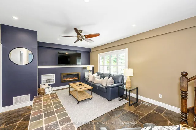 Additional image 17 of 6487 Panton St