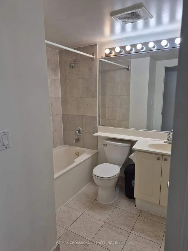 Additional image 7 of 8 Lee Centre Dr Unit 2112
