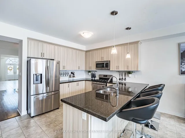 Additional image 16 of 36 Isle Royal Terr