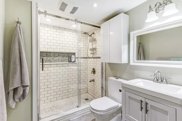 Additional image 28 of 38 Gainsborough Rd