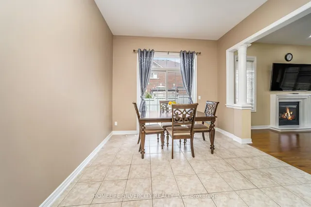 Additional image 15 of 26 Drummondville Dr