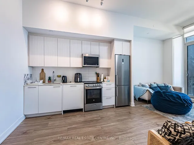 Additional image 25 of 215 VETERANS Dr Unit 211