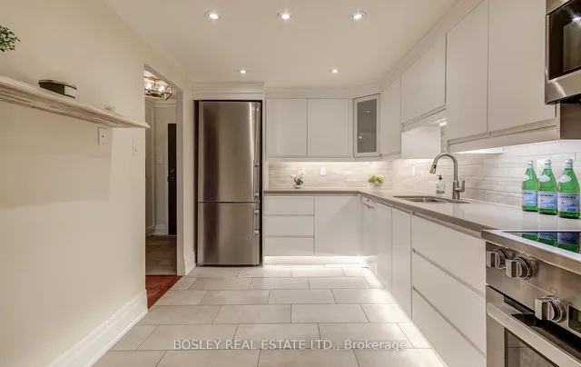 Additional image 9 of 62 Wellesley St Unit 702