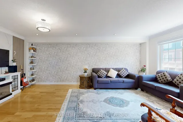 Additional image 19 of 25 Jeremiah Lane