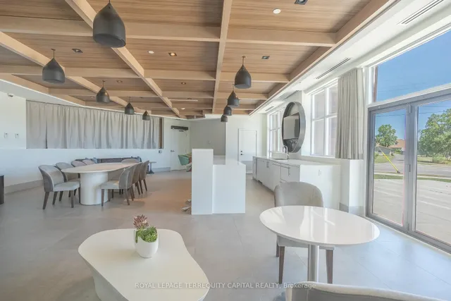 Additional image 26 of 600 North Service Rd Unit 313