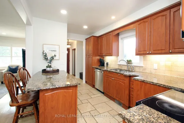 Additional image 7 of 74 Ferncroft Dr