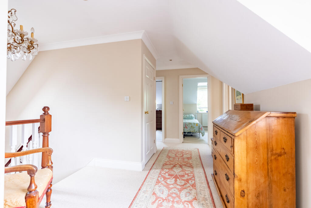 Additional image 18 of The Hill, Wheathampstead, St. Albans, Hertfordshire, AL4