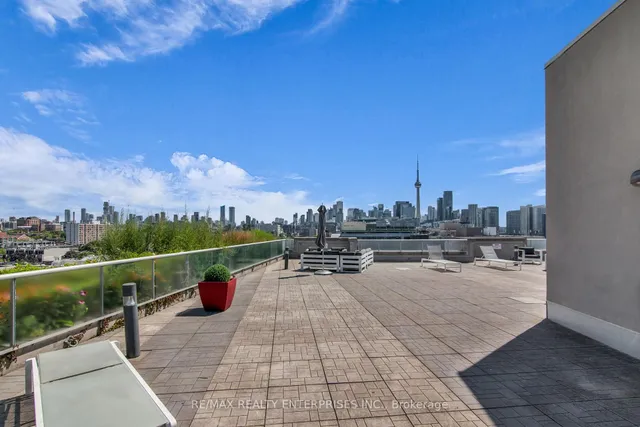 Additional image 32 of 1005 King St Unit 913