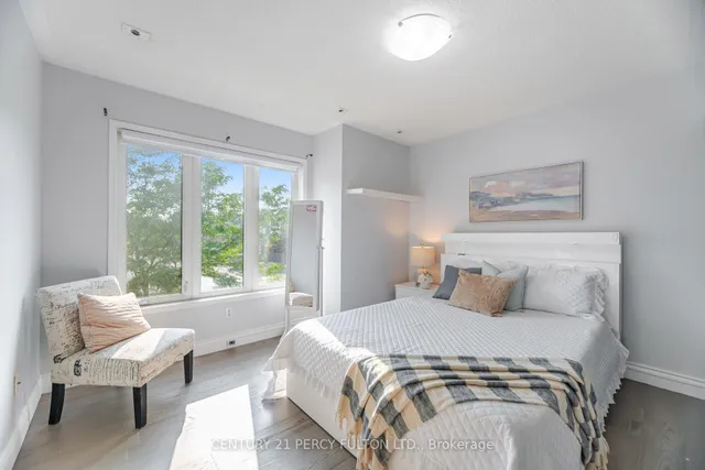 Additional image 25 of 29 Mondeo Dr