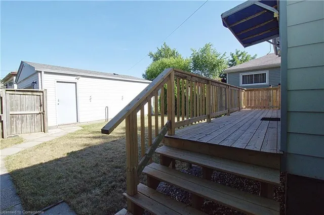 Additional image 32 of 109 Warren Ave