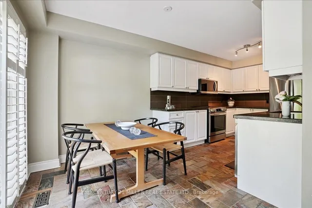 Additional image 15 of 5427 Lakeshore Rd Unit 4