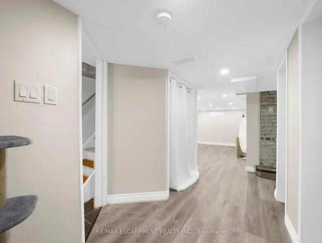 Additional image 25 of 114 BURTON St