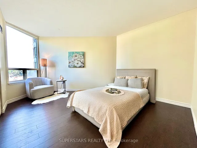 Additional image 14 of 300 Alton Towers Circ Unit 408