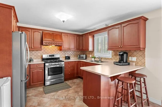 Additional image 11 of 66 Foxtrot Dr