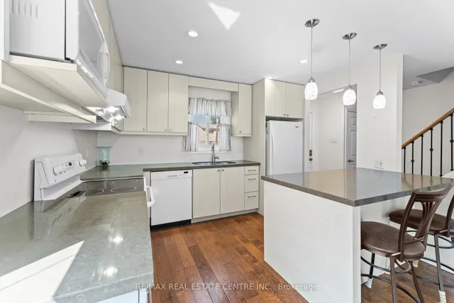 Additional image 10 of 32 Josephine Crt