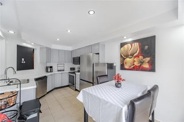 Additional image 21 of 1297 Clark Blvd