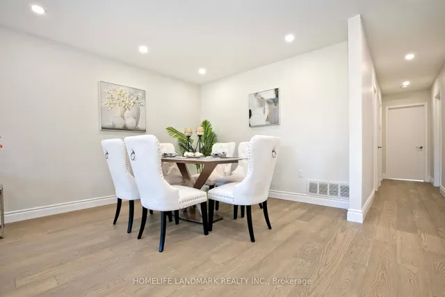 Additional image 7 of 39 La Peer Blvd