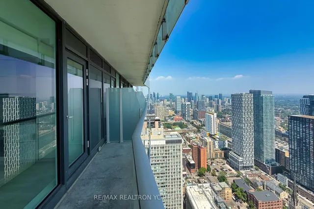 Additional image 19 of 197 Yonge St Unit 5104