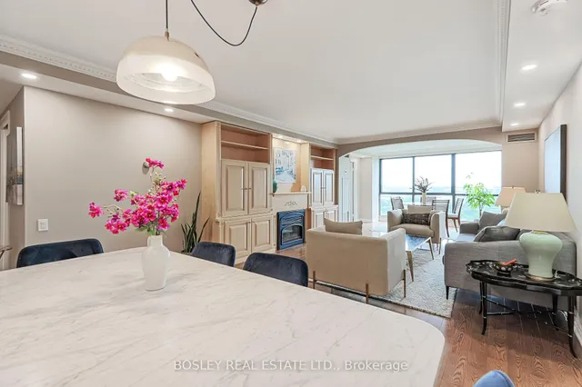 Additional image 9 of 1 Concorde Pl Unit 1907