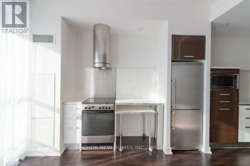 1702 - 38 DAN LECKIE WAY|Toronto (Waterfront Communities), Ontario M5V2V6