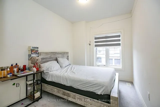 Additional image 40 of 114 Adventura Rd