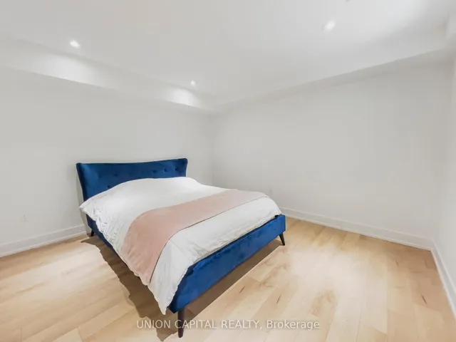 Additional image 30 of 26 Hampshire Pl