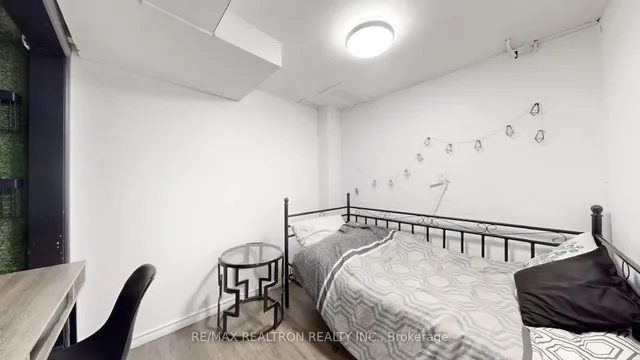 Additional image 39 of 878 Delgado Dr