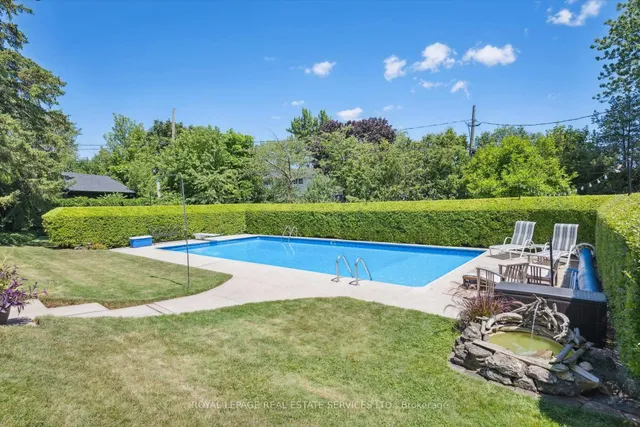 Additional image 32 of 1324 Elgin Cres
