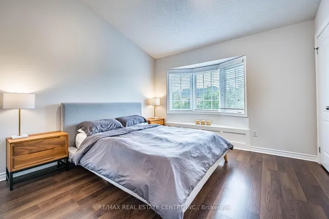 Additional image 8 of 5080 Fairview St Unit 42