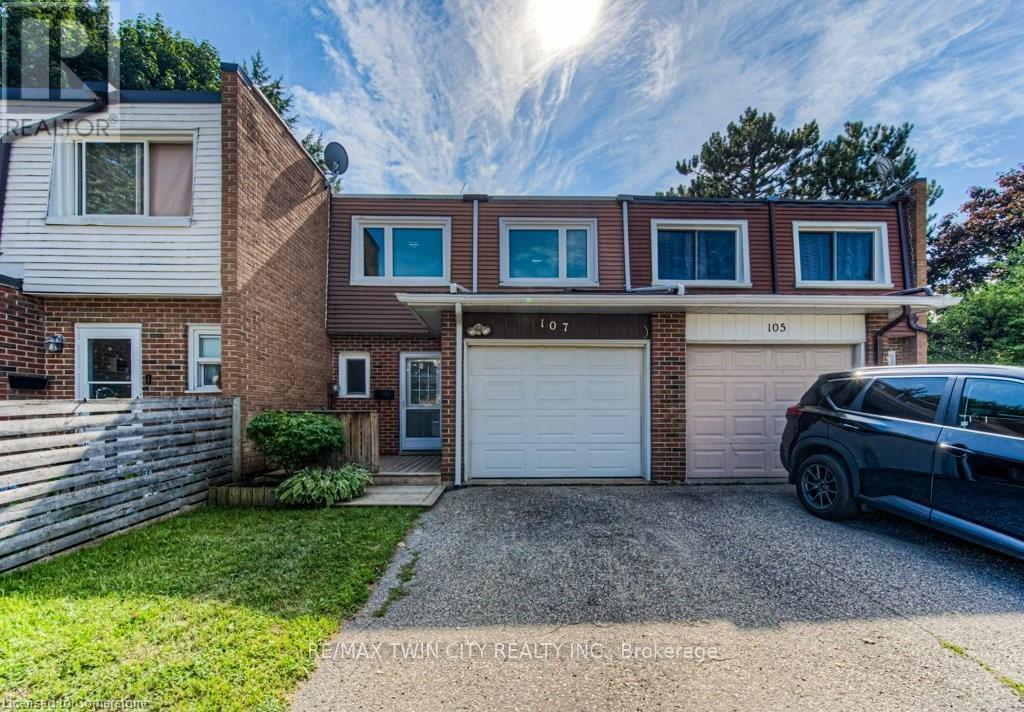 107 CHARLES BEST PLACE|Kitchener, Ontario N2M5A4