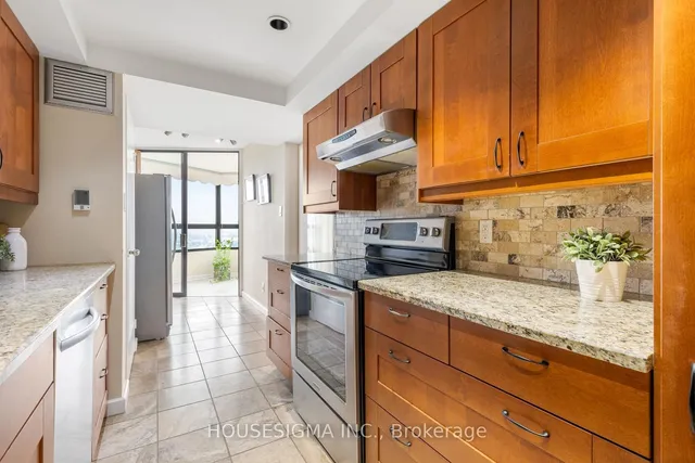 Additional image 15 of 1300 Bloor St Unit 2010