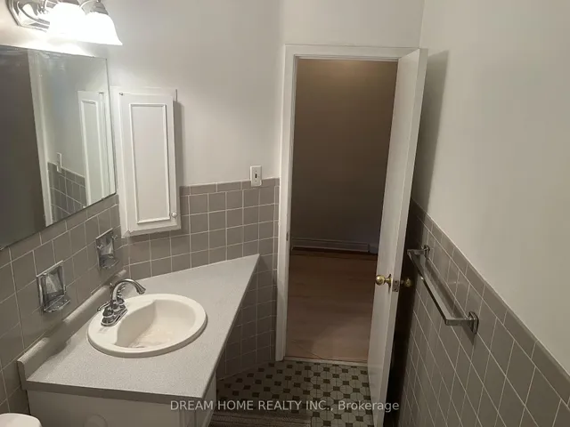 Additional image 23 of 22 Beethoven Crt