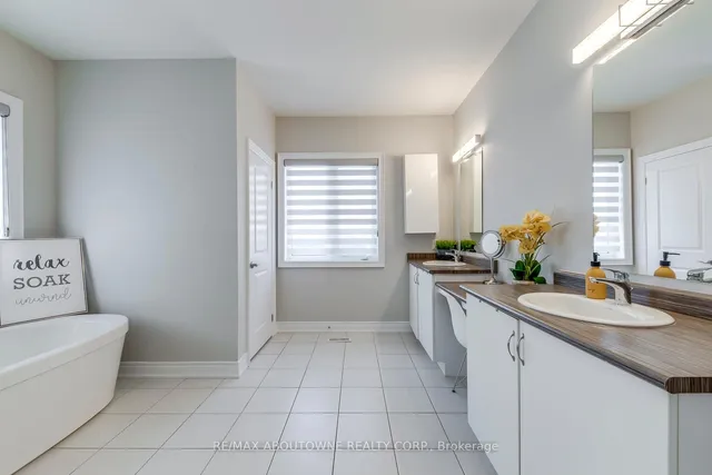 Additional image 26 of 19 Raindrop Terr