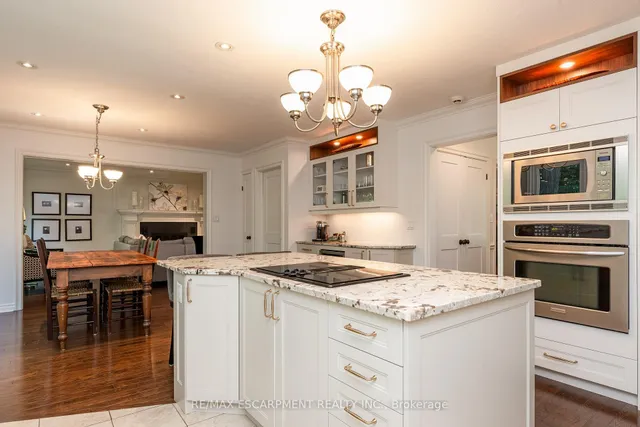 Additional image 10 of 1353 Hazelton Blvd