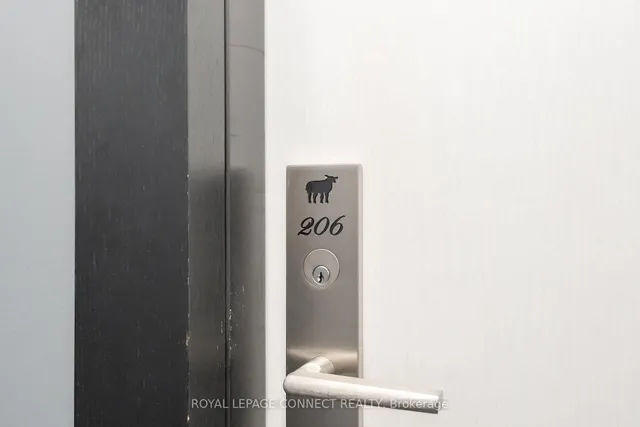 39 Brant St Unit 206