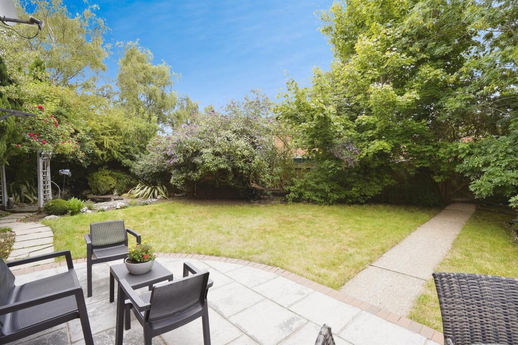 Additional image 18 of Bedwell Close, Welwyn Garden City
