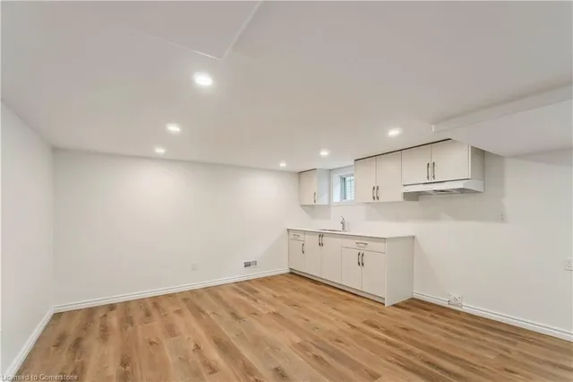 Additional image 25 of 387 Weir St