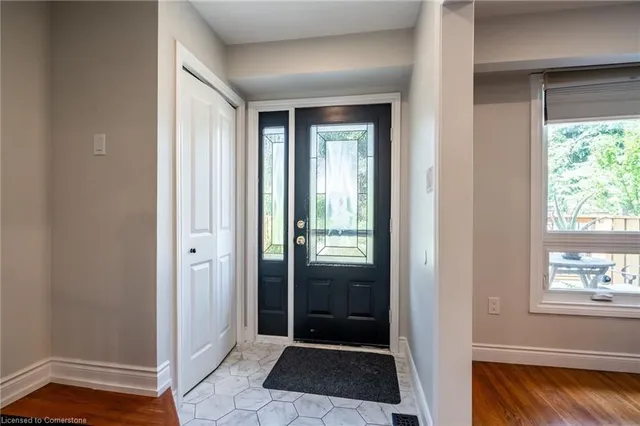 Additional image 19 of 199 York Rd Unit 15