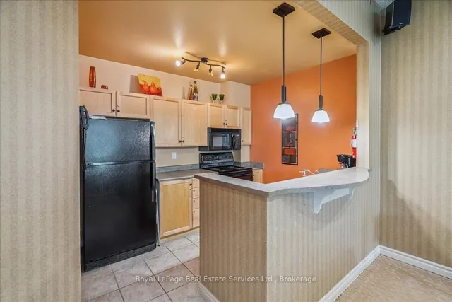 Additional image 25 of 5188 Lakeshore Rd Unit 405