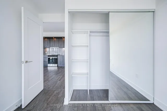 Additional image 10 of 30 Inn On The Park Dr Unit 2109