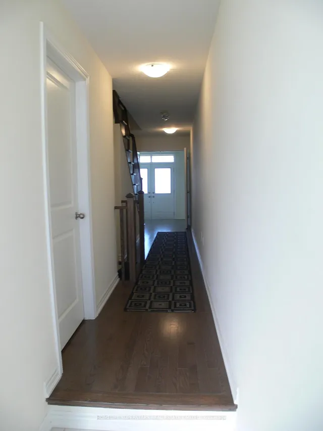 Additional image 29 of 95 Donald Ficht Cres