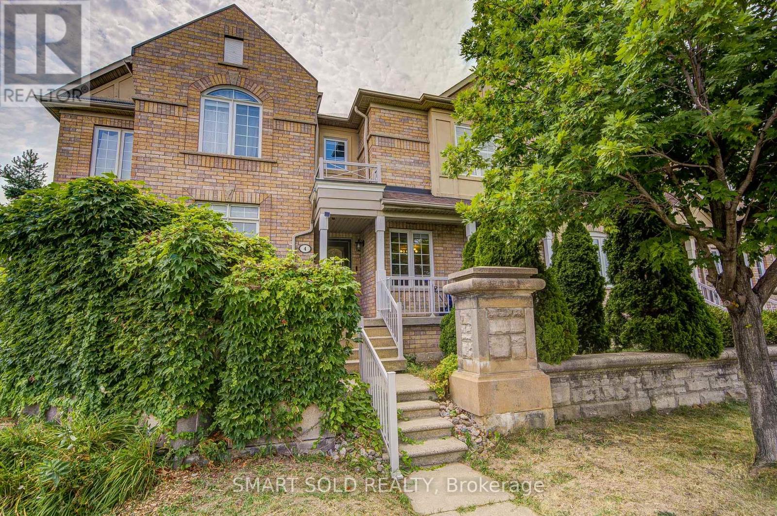 4 THORNHILL WOODS DRIVE|Vaughan (Patterson), Ontario L4J8V3