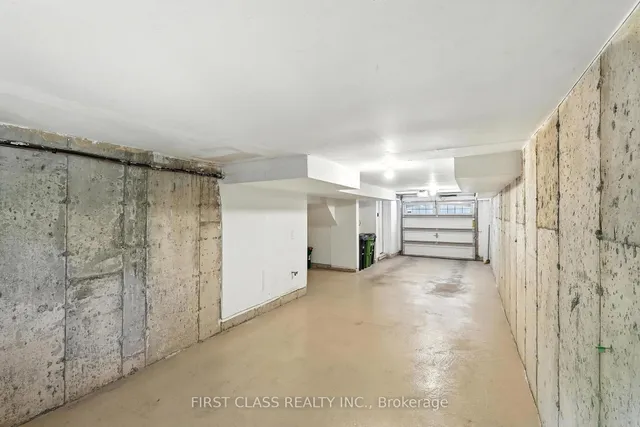 Additional image 32 of 23 Slingsby Lane