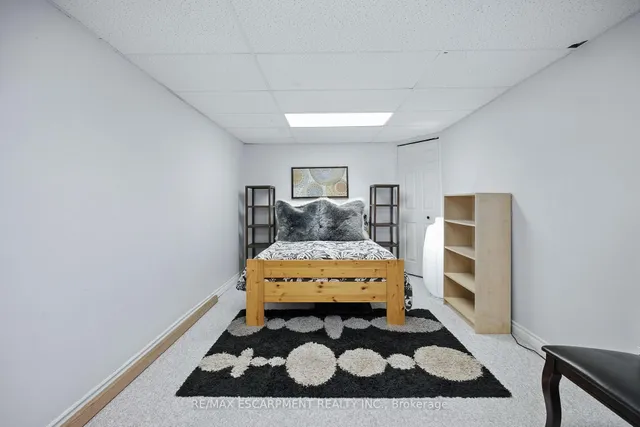 Additional image 36 of 38 Locke St