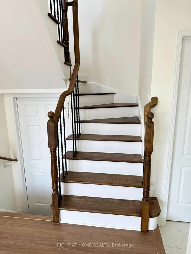 Additional image 17 of 32 Hocken Crt