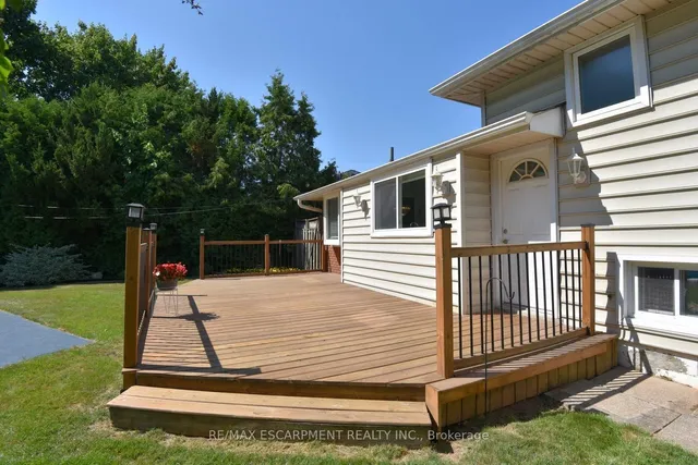 Additional image 36 of 552 Hull Crt